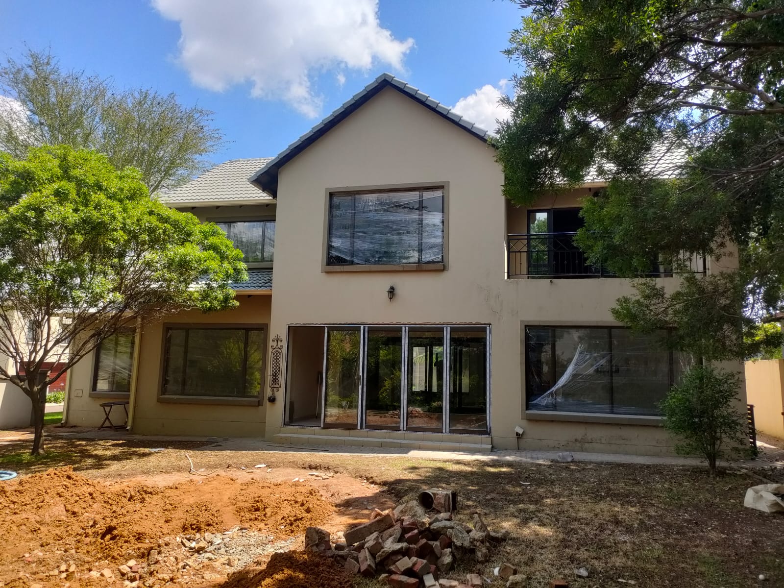 Midstream house front view