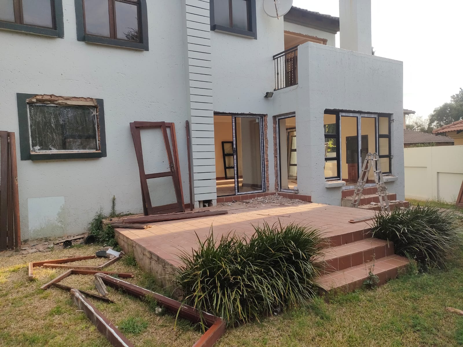 Midstream house front view